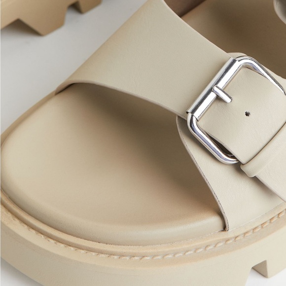 H&M Chunky Sandals (SOLD OUT) - Picture 3 of 6